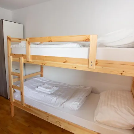 Hostel Lakebled *